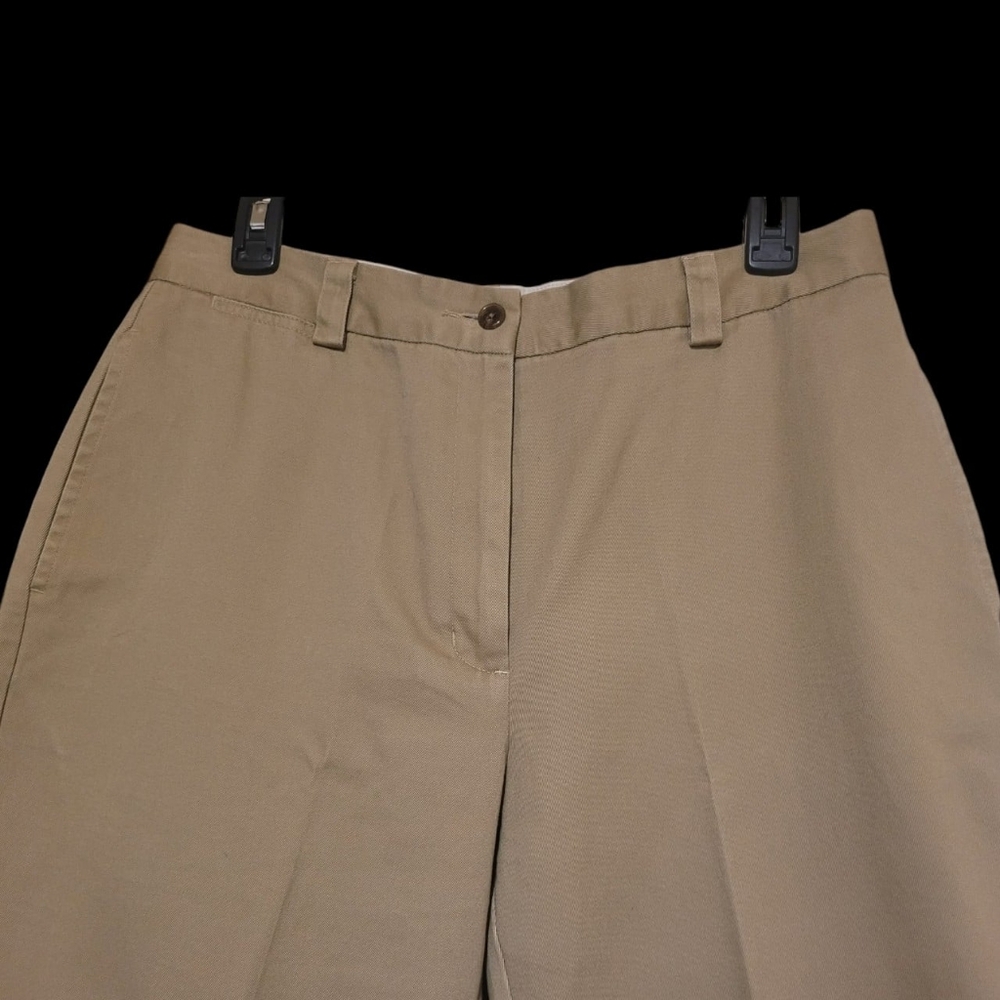 L.L. Bean Womens Chino Pants 10 Petite Straight Leg 100% Cotton Tan Brown 31W - Picture 2 of 5